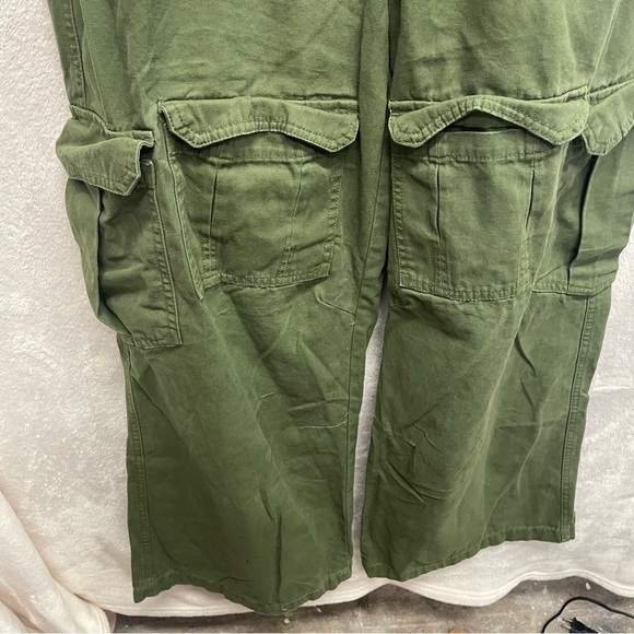Forever 21 women’s army green cargo pants wide leg size large double pockets - Picture 4 of 8